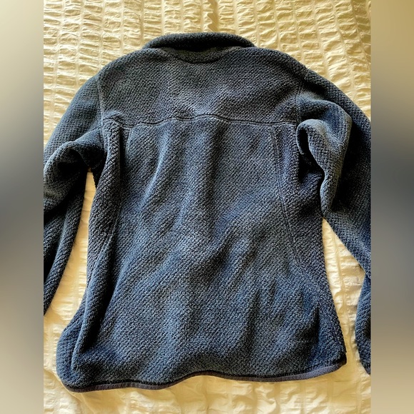 Patagonia Snap T Size:S Color: Navy Blue - Picture 2 of 5